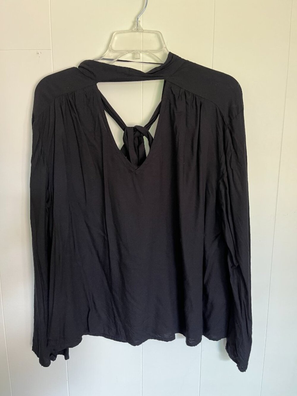 Kensie Jeans Choker collar top